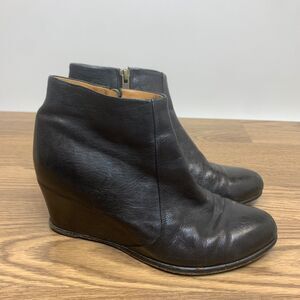 GIDIGIO Italy Women's Ankle Boot Size 38 7 Wedge Heel Black Leather